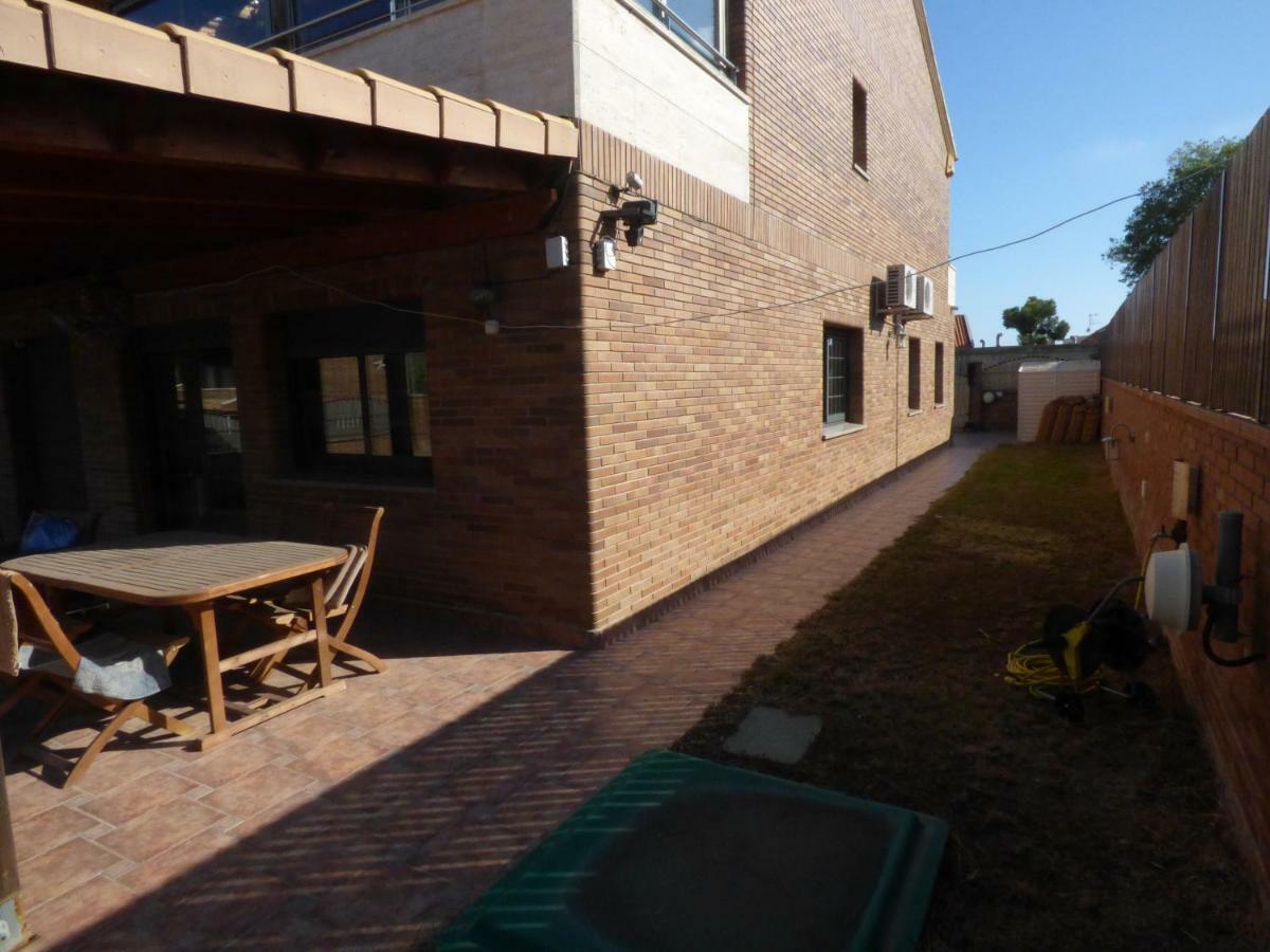 Chalet moderno con PISCINA en Calafell Extérieur photo